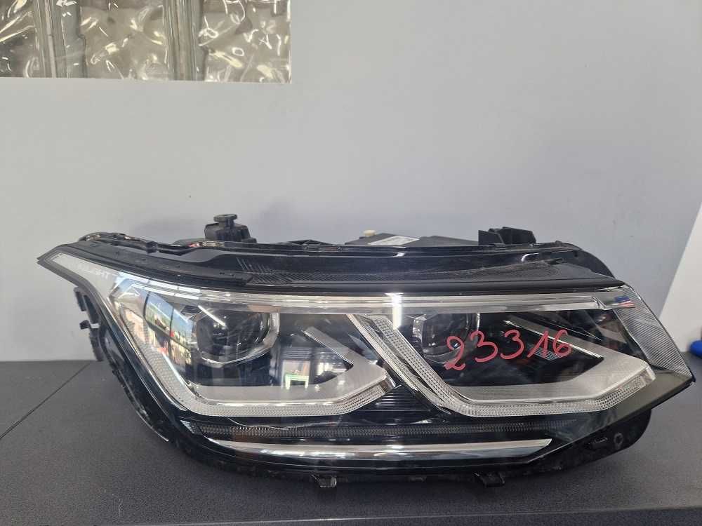 Volkswagen Tiguan II Lift 20 r.- Lampa Przód Prawa Full Led IQ Light