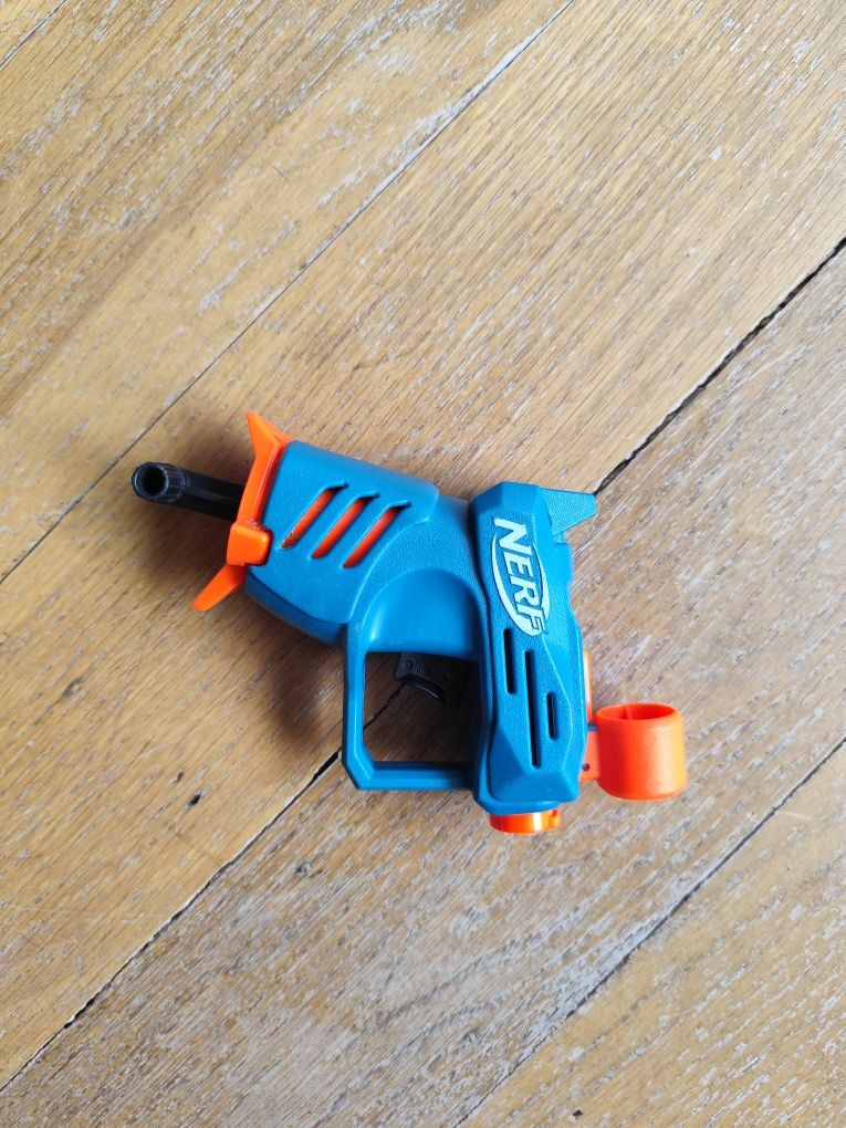 Nerf elétrica elite + pistola nerf gratis