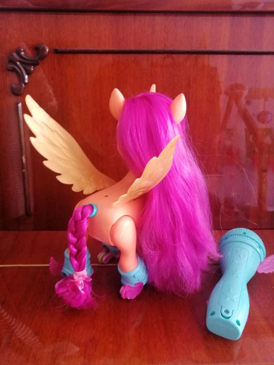 My Little Pony Śpiewająca Sunny na rolkach