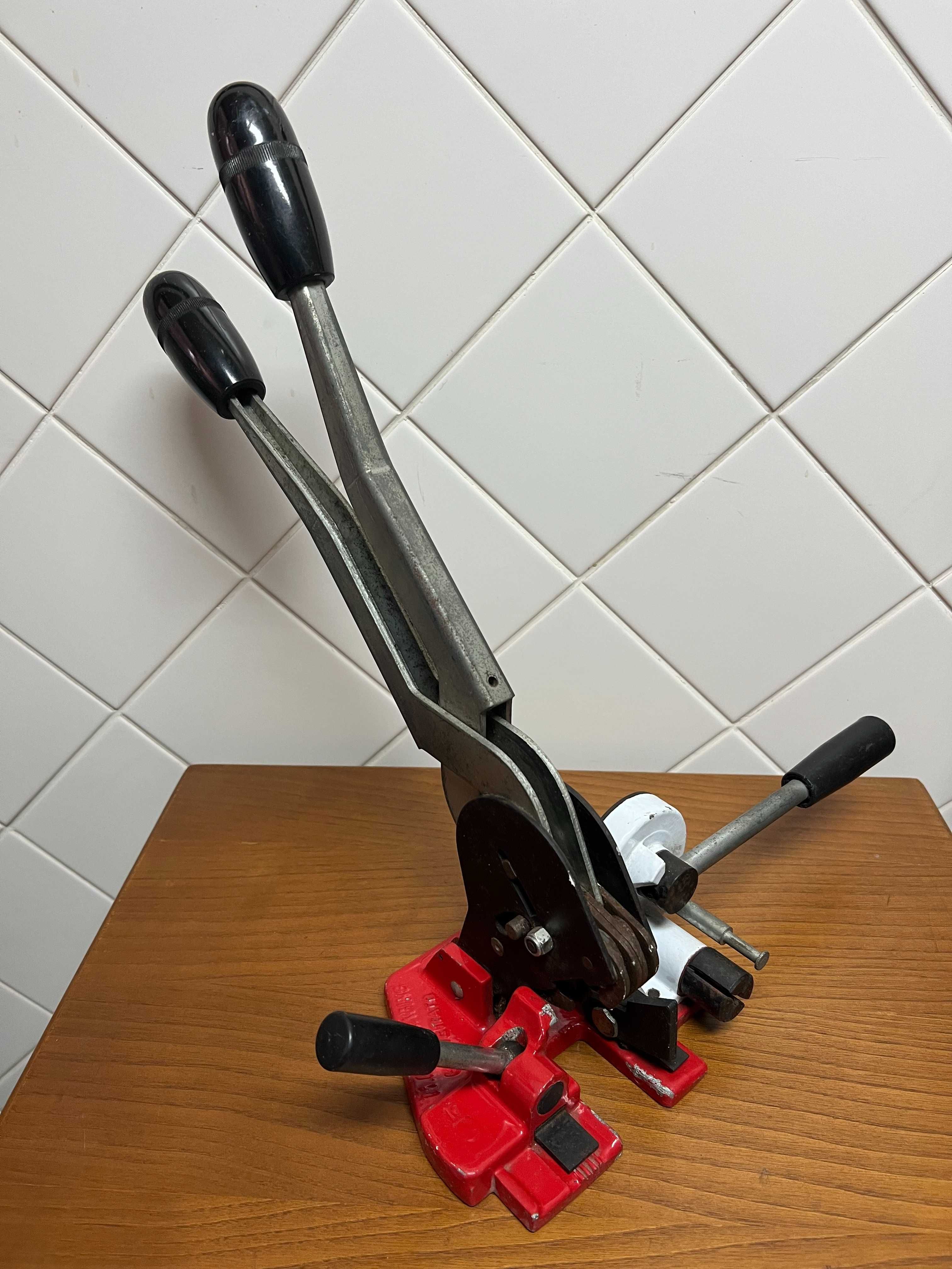 Combinado manual esticador–engastador – fitas de polipropileno - Usado