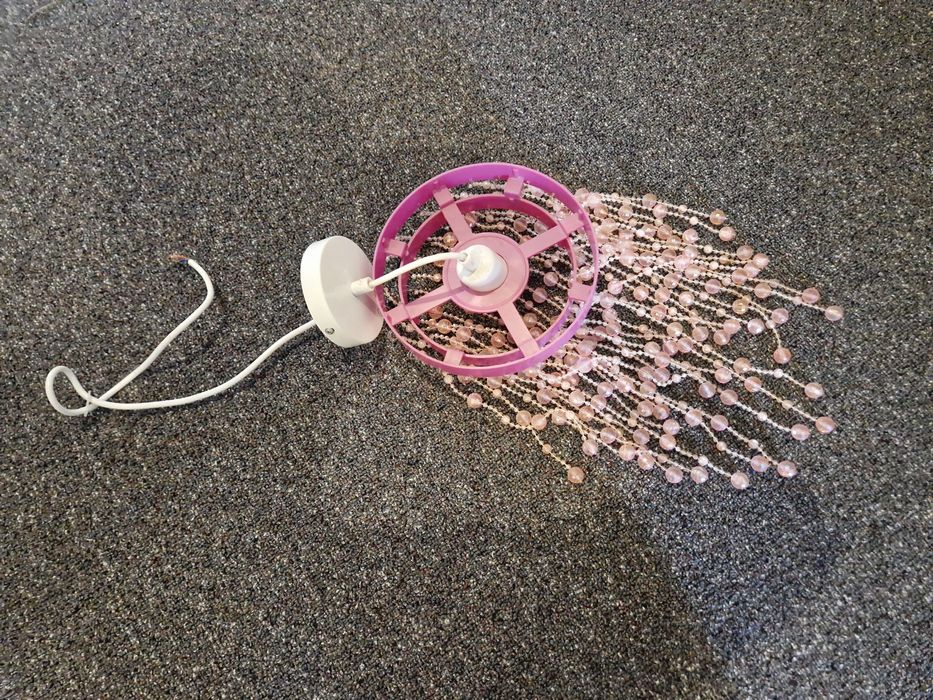 Żyrandol korale kryształ różowe do pokoju dziewczynki.