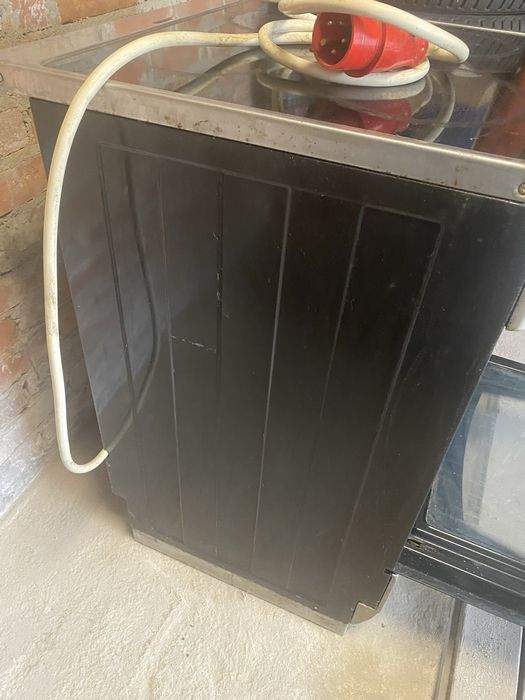 kuchenka elektryczna 360V - 4 palnikowa GORENJE - na części