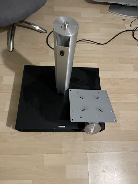 Stojak do telewizora mobilny / obrotowy / stala wysokosc