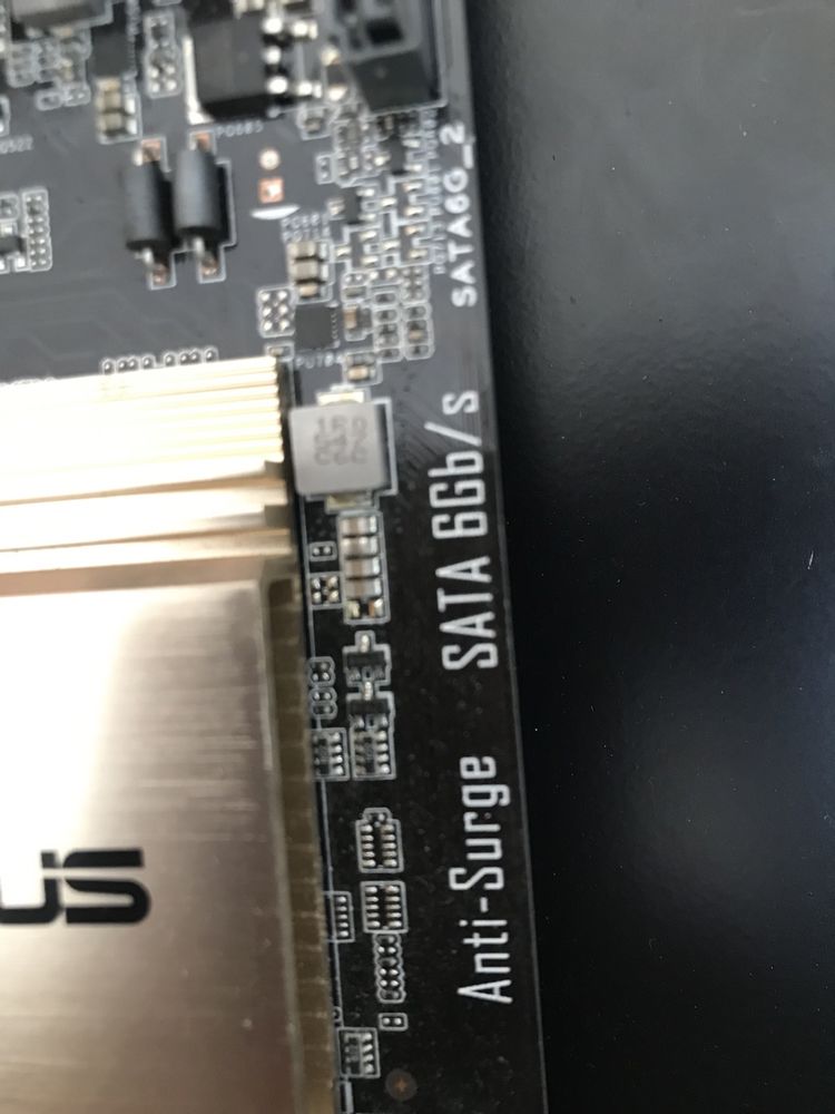 Продам материнську плату Asus