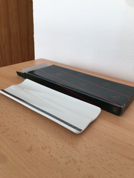 Pousa canetas vista alegre