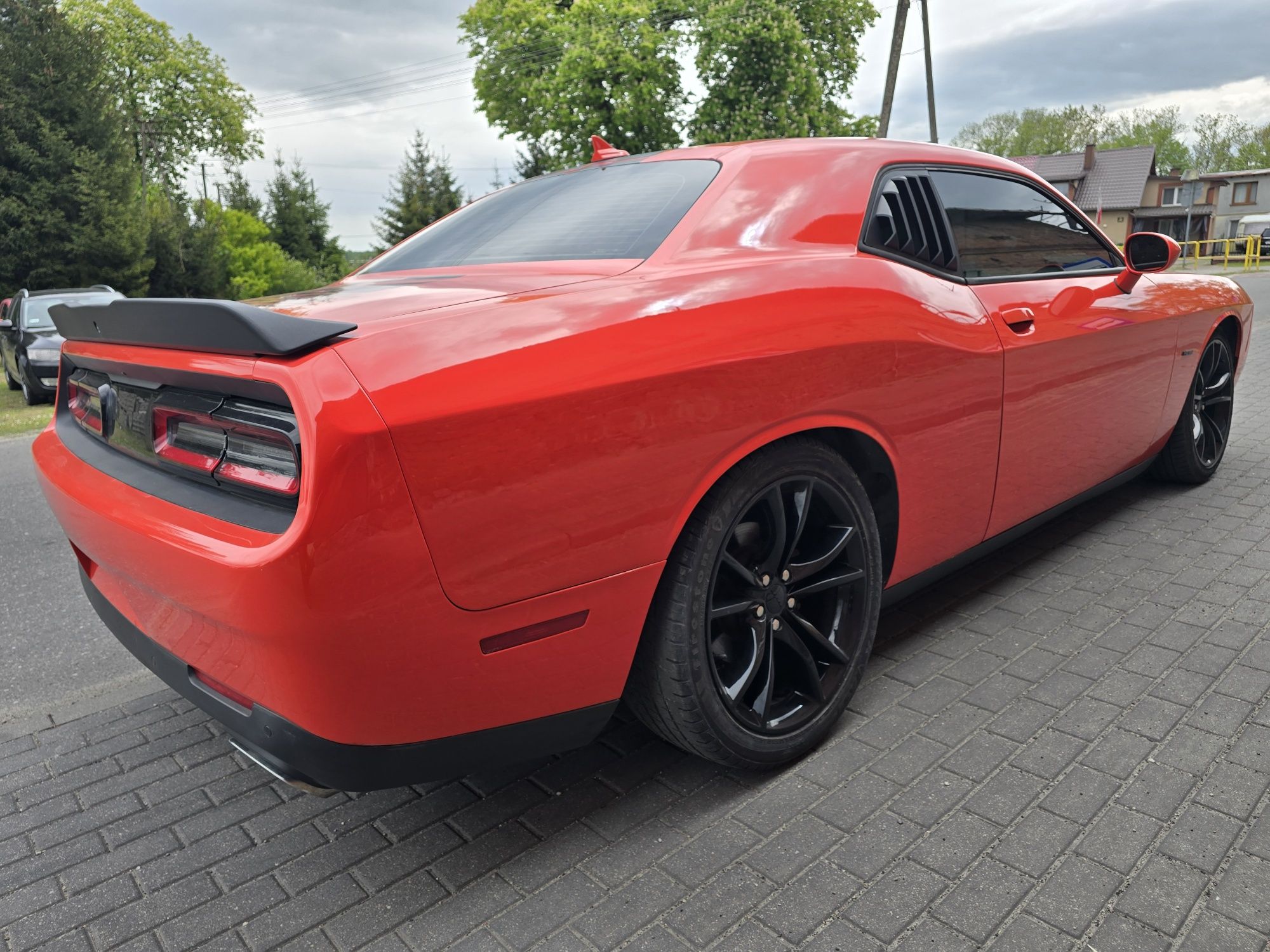 Dodge challenger 5,7 V8 R/T PLUS 2017r