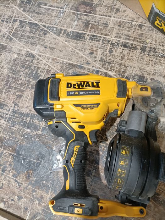 Gwoździarka DeWalt
