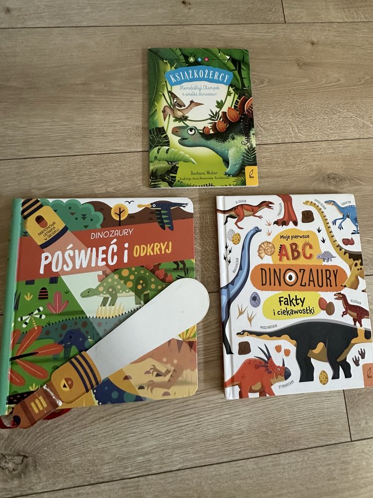 Zestaw książeczek o dinozaurach