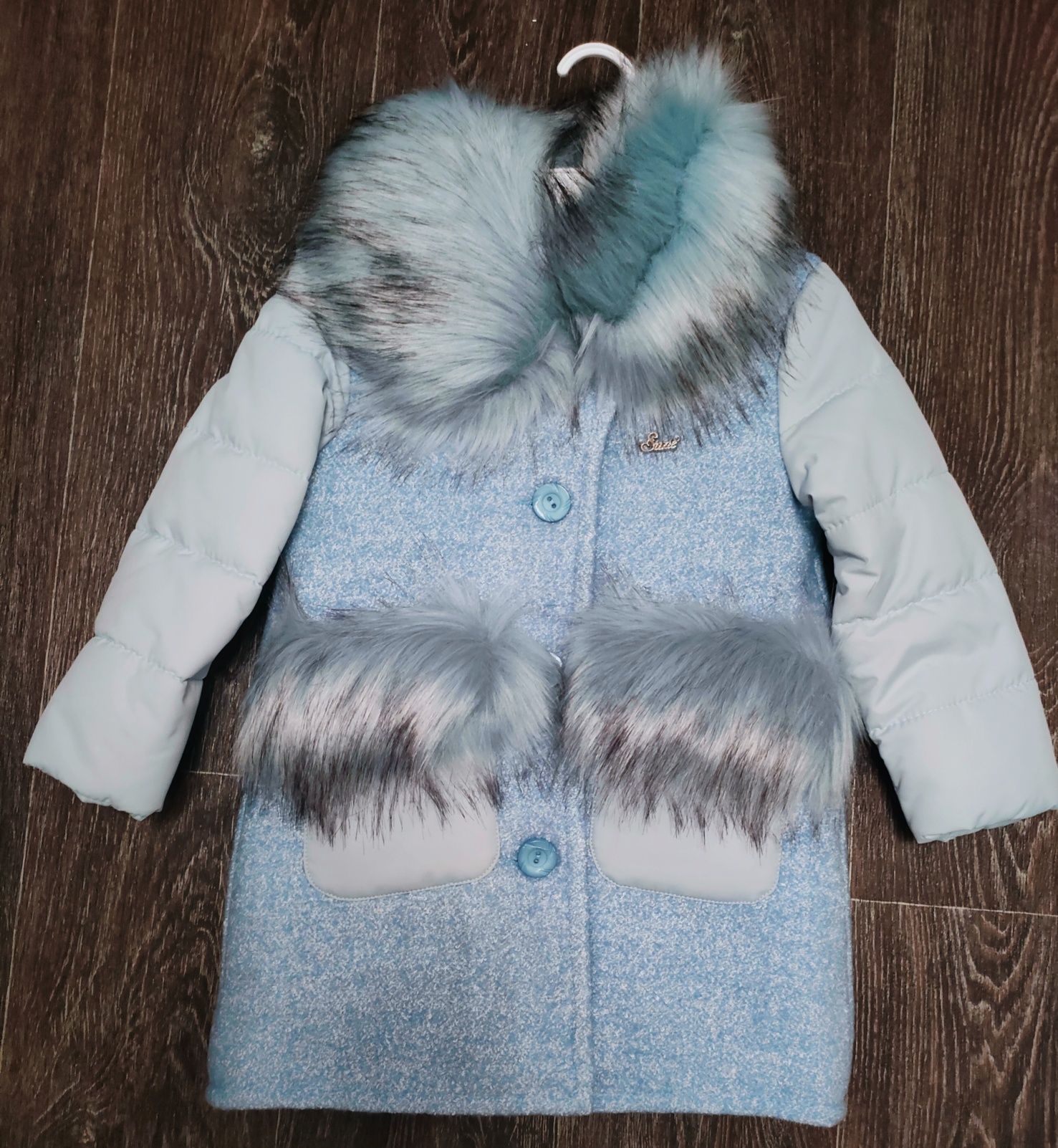 Фирменное детское пальто Suzie, рост 104см, новое
