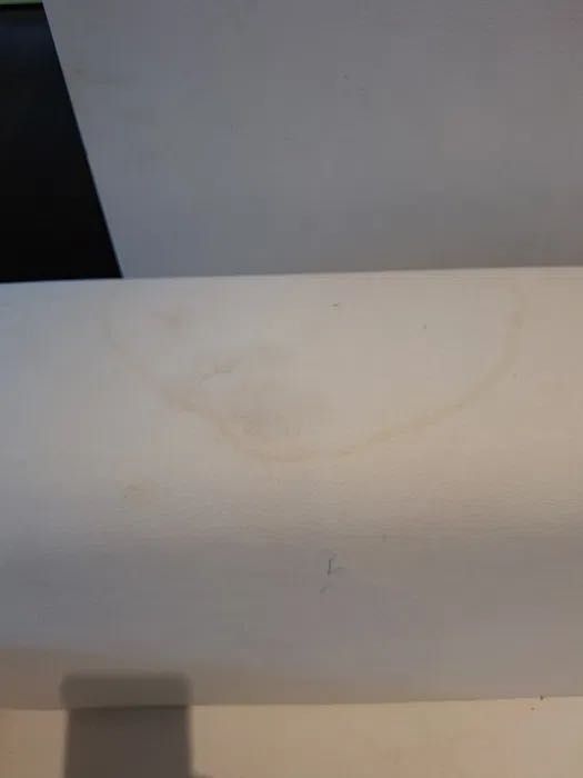 Sofa branco 2 lugares ( 145x70cm)