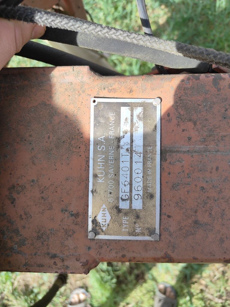 Sprzedam przetrzasarka kuhn gf6401 przetrząsacz