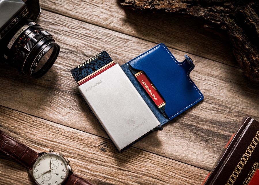 skórzane etui z podajnikiem na karty i wizytówki - peterson