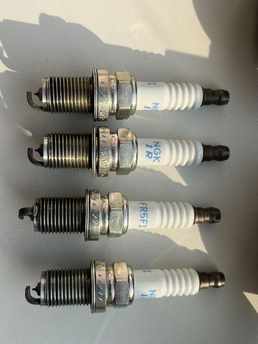 Свічки ірідієві та лямда мітсубіші аутлендер 2.4 на двигун 4B12