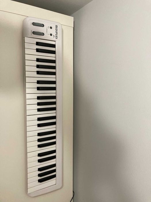 Vendo Midiplus JR — Teclado MIDI USB de 49 Teclas em Excelente Estado!