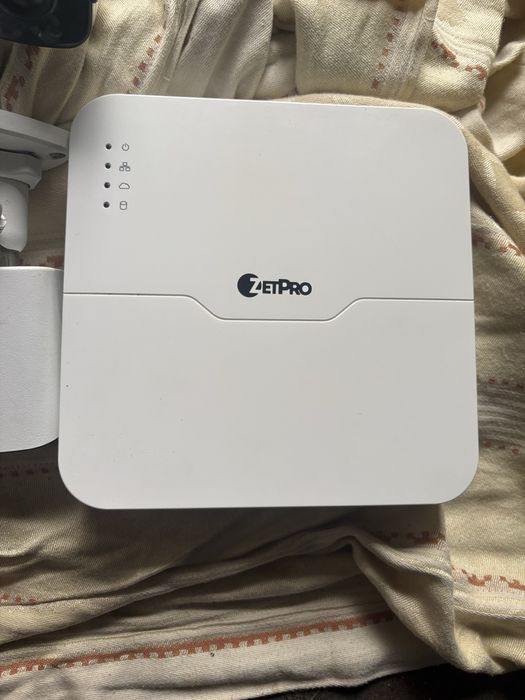 Zetpro Відеоспостереження  hdd 2 tb та 6 ip full hd камер