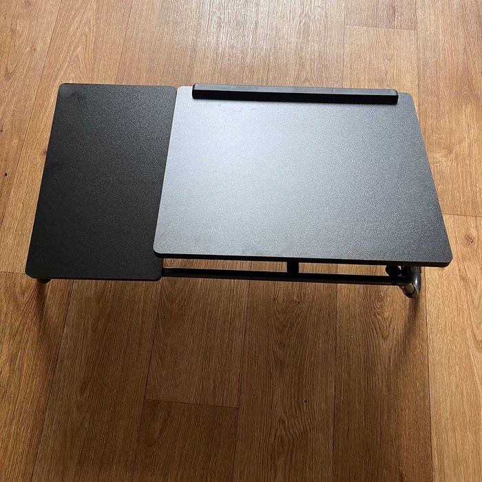 Столик для ноутбуку Jysk