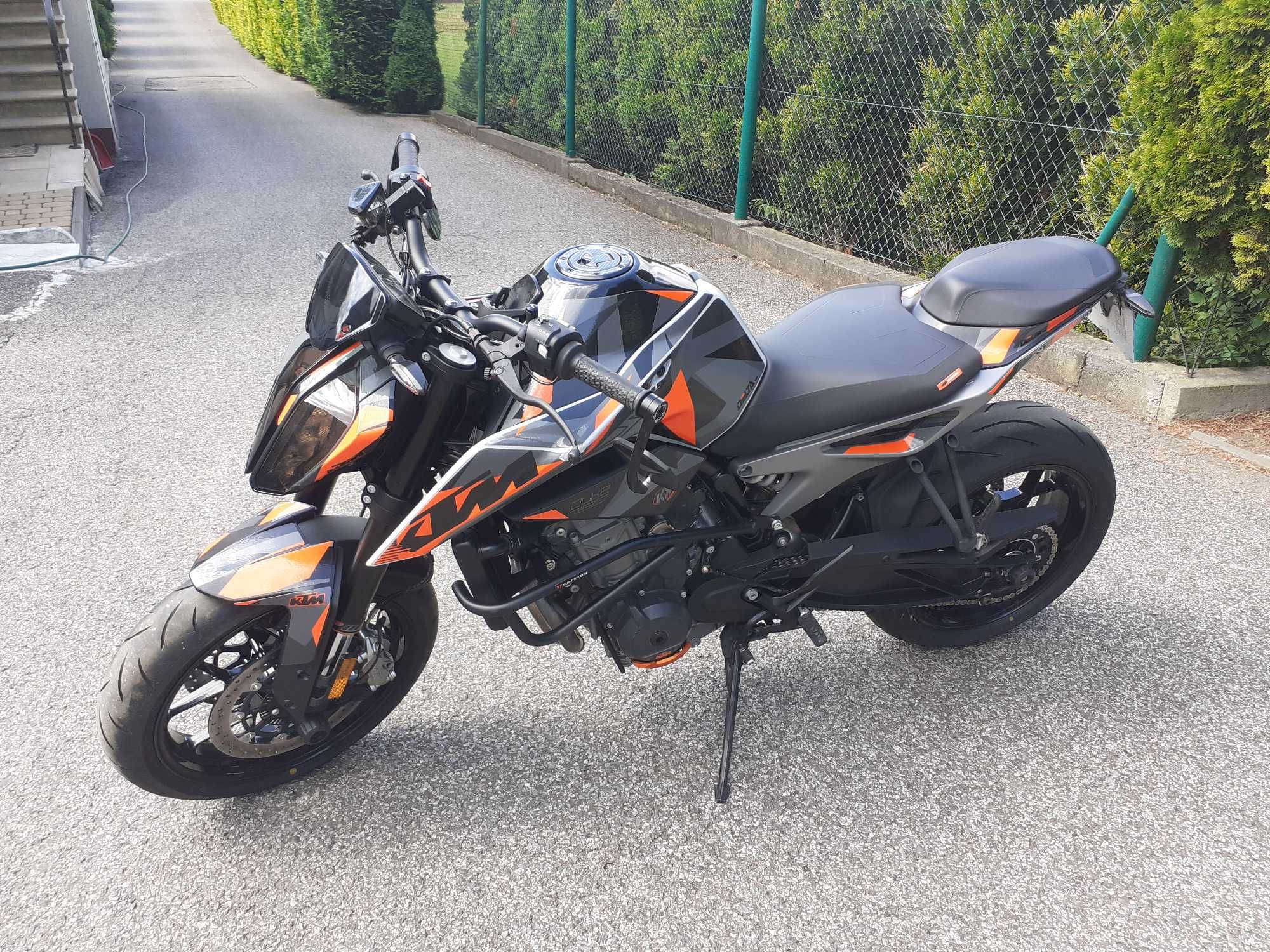 okazja KTM 790 Duke z 2024 roku na A2 przebieg 14066 km. Piękny