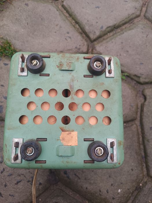 Трансформатор .    .