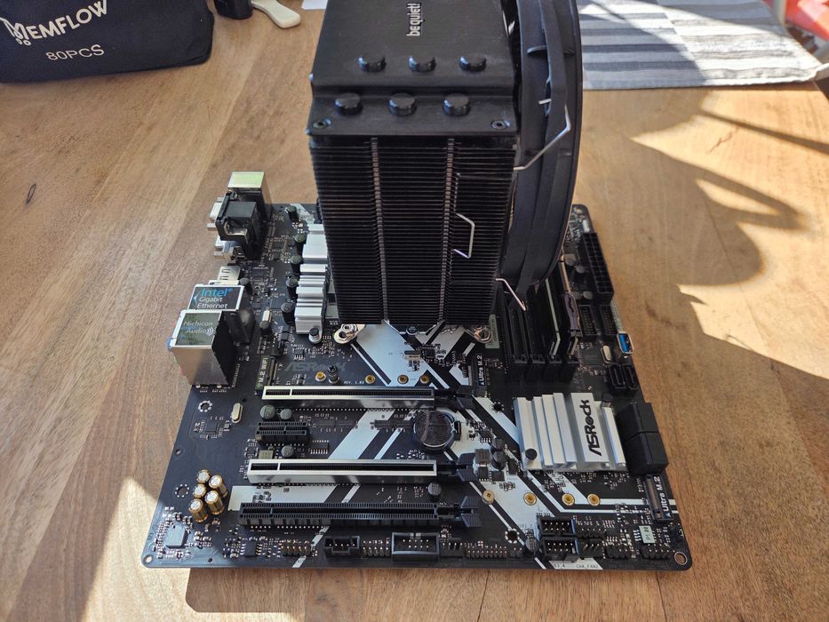 zestaw i7 7700k + Z270M Extreme4 + Dark Rock 3 + 24 GB RAM