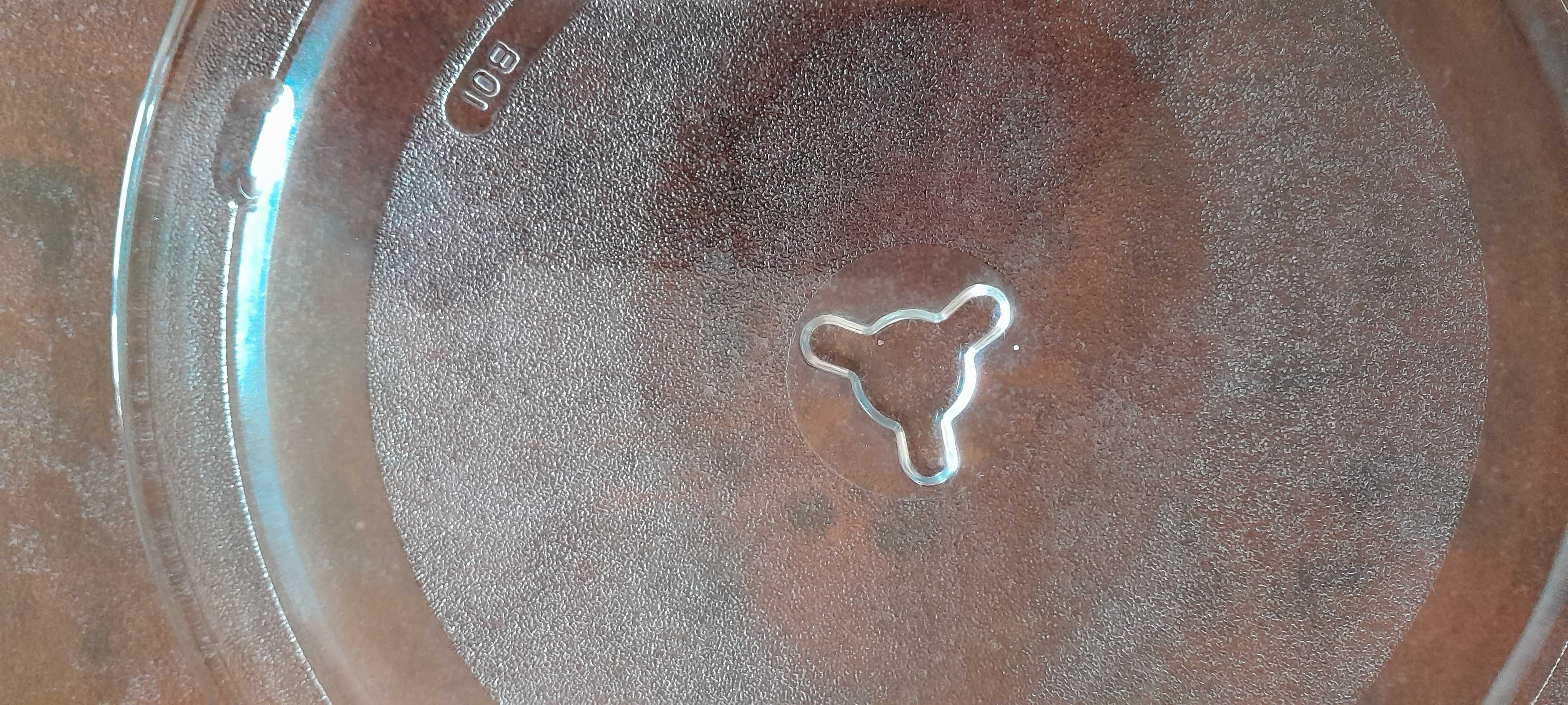 Talerz do mikrofali marki Pyrex