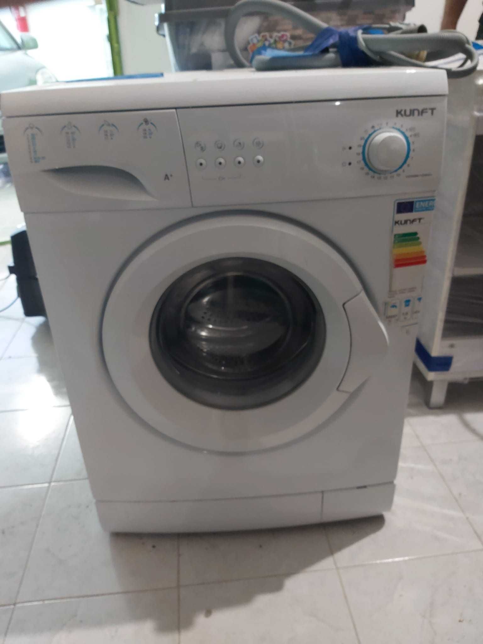 Maquina de lavar a roupa