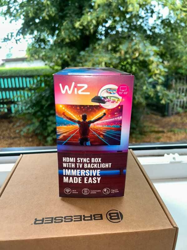 WiZ HDMI Sync Box z taśmą LED do TV, Synchronizuje światło z filmami