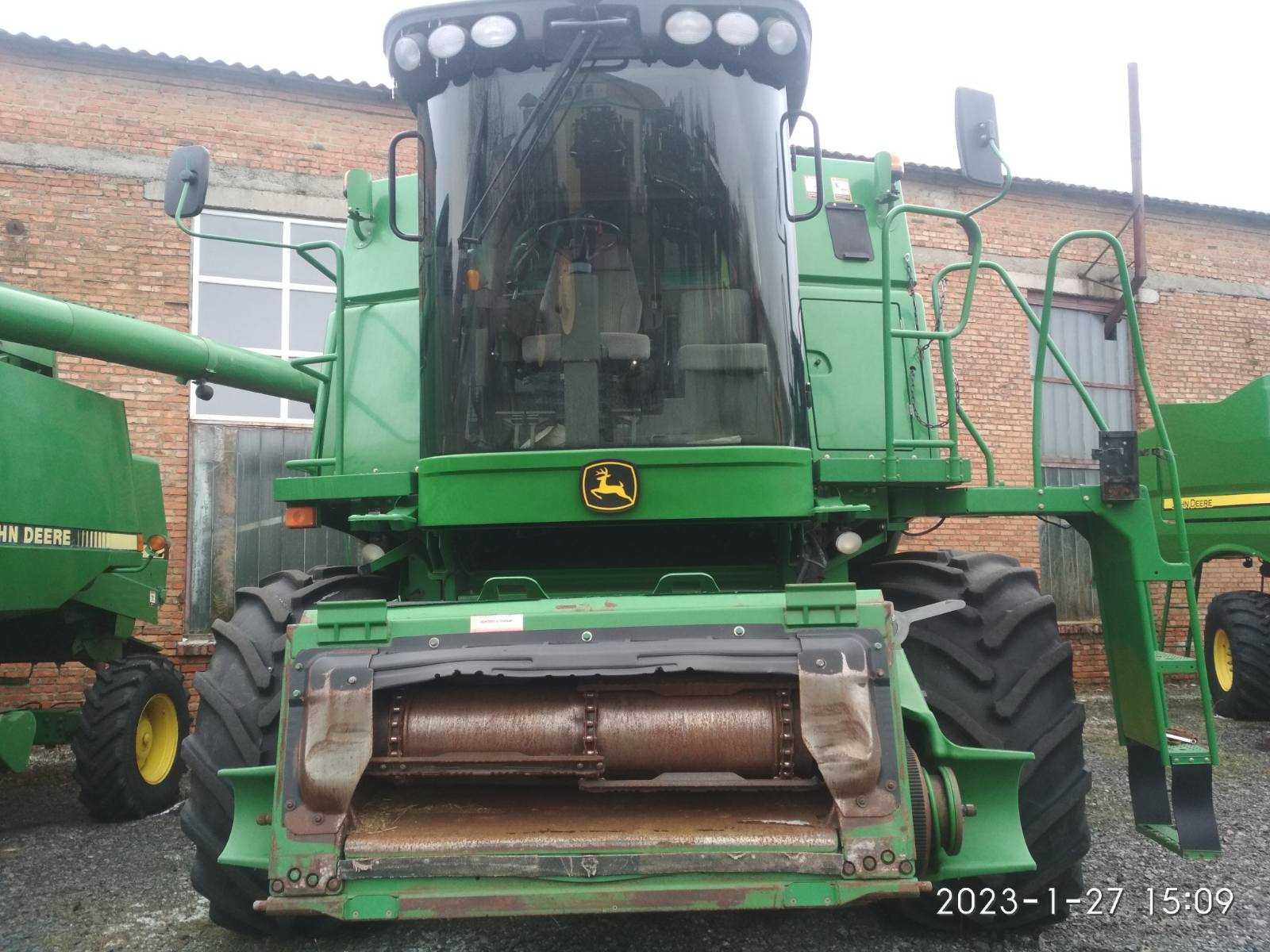 John Deere 9770 STS  Зернозбиральний комбайн