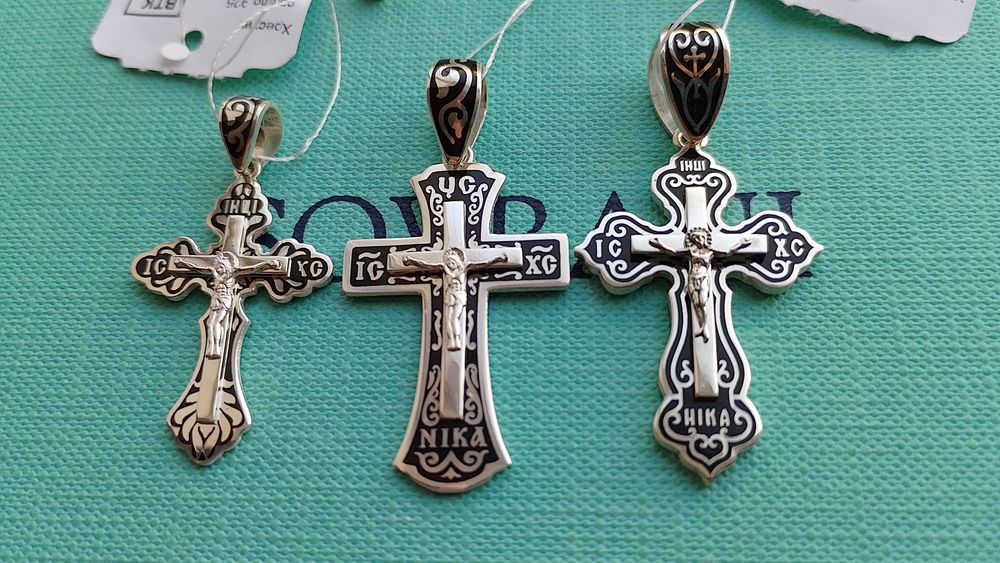 Серебряный крестик с чернением с эмалью крест нательный, родированный