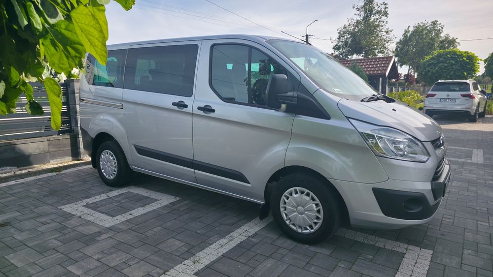 Wynajem busa 9 osobowego/ 24h/7dni w tygodniu