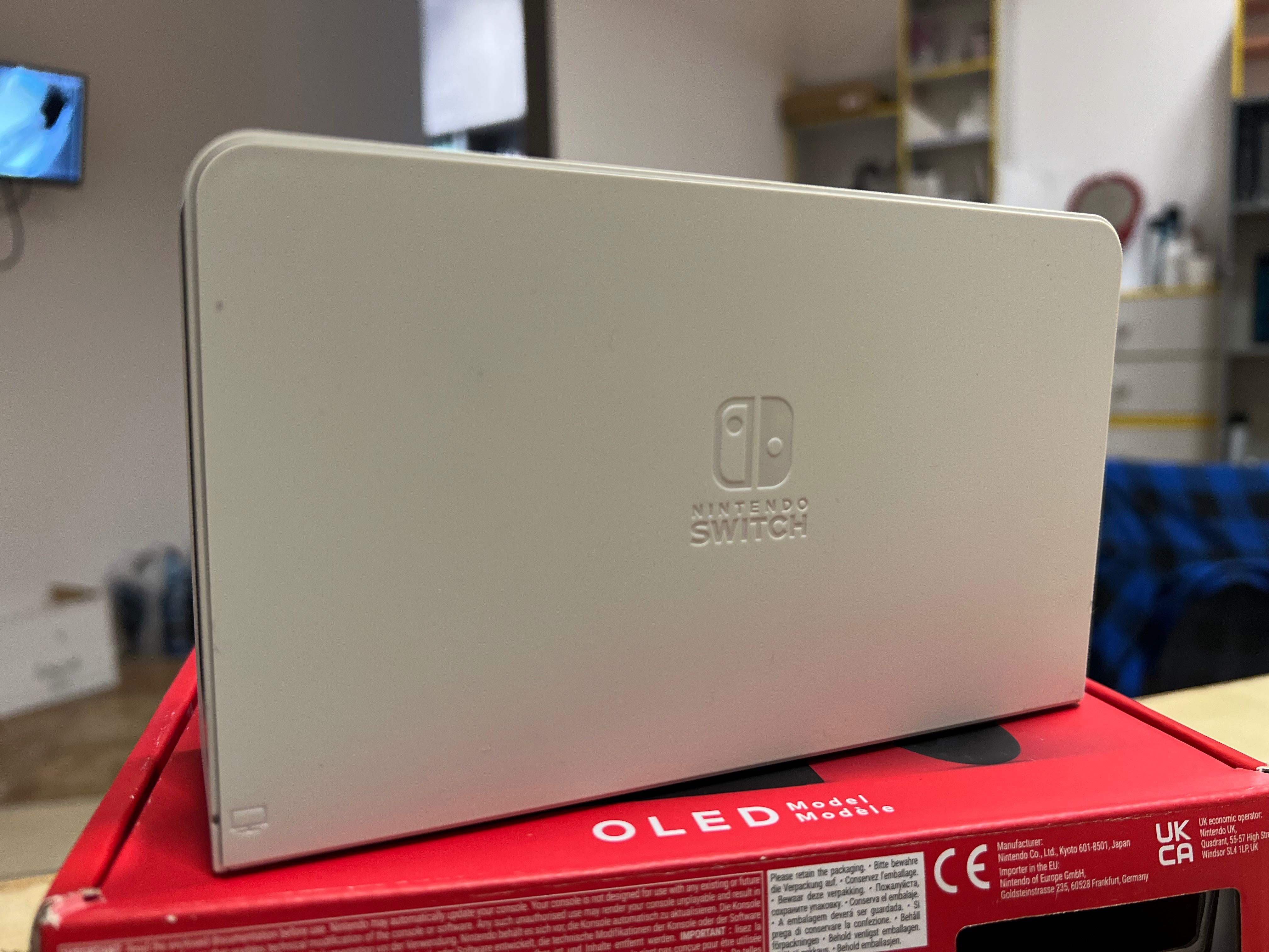 Jak nowa konsola Nintendo Switch Oled biała - gwarancja  + etui