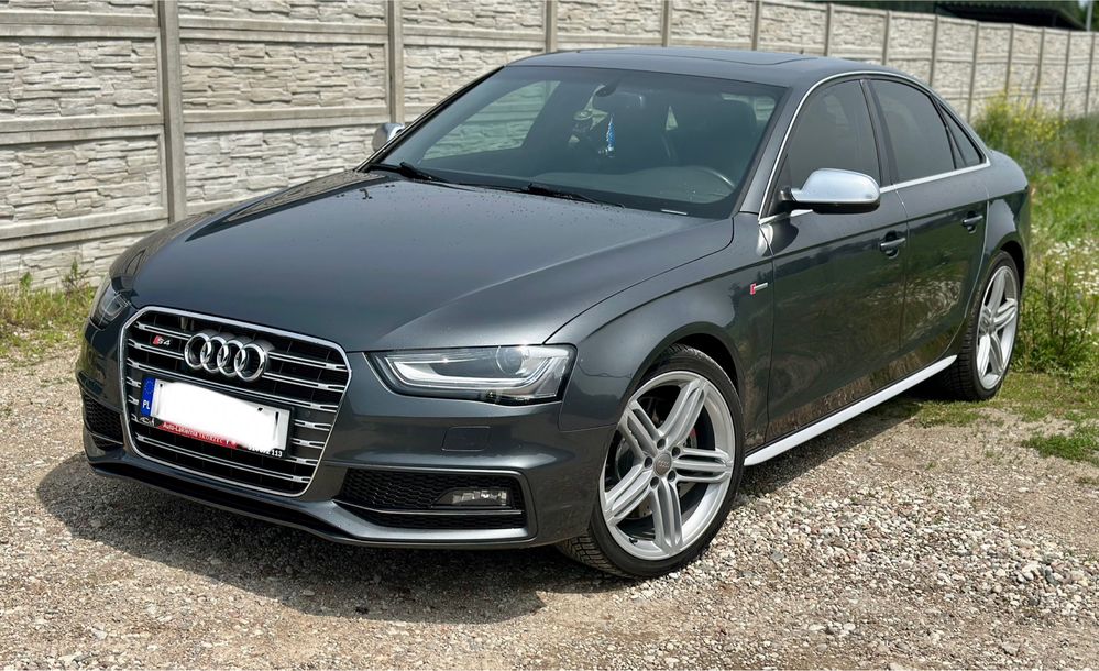 Audi s4 3.0tfsi SuperCharged 333km quattro