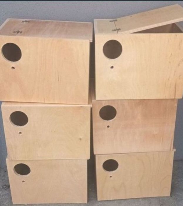 2 budki lęgowe dla średnich papug