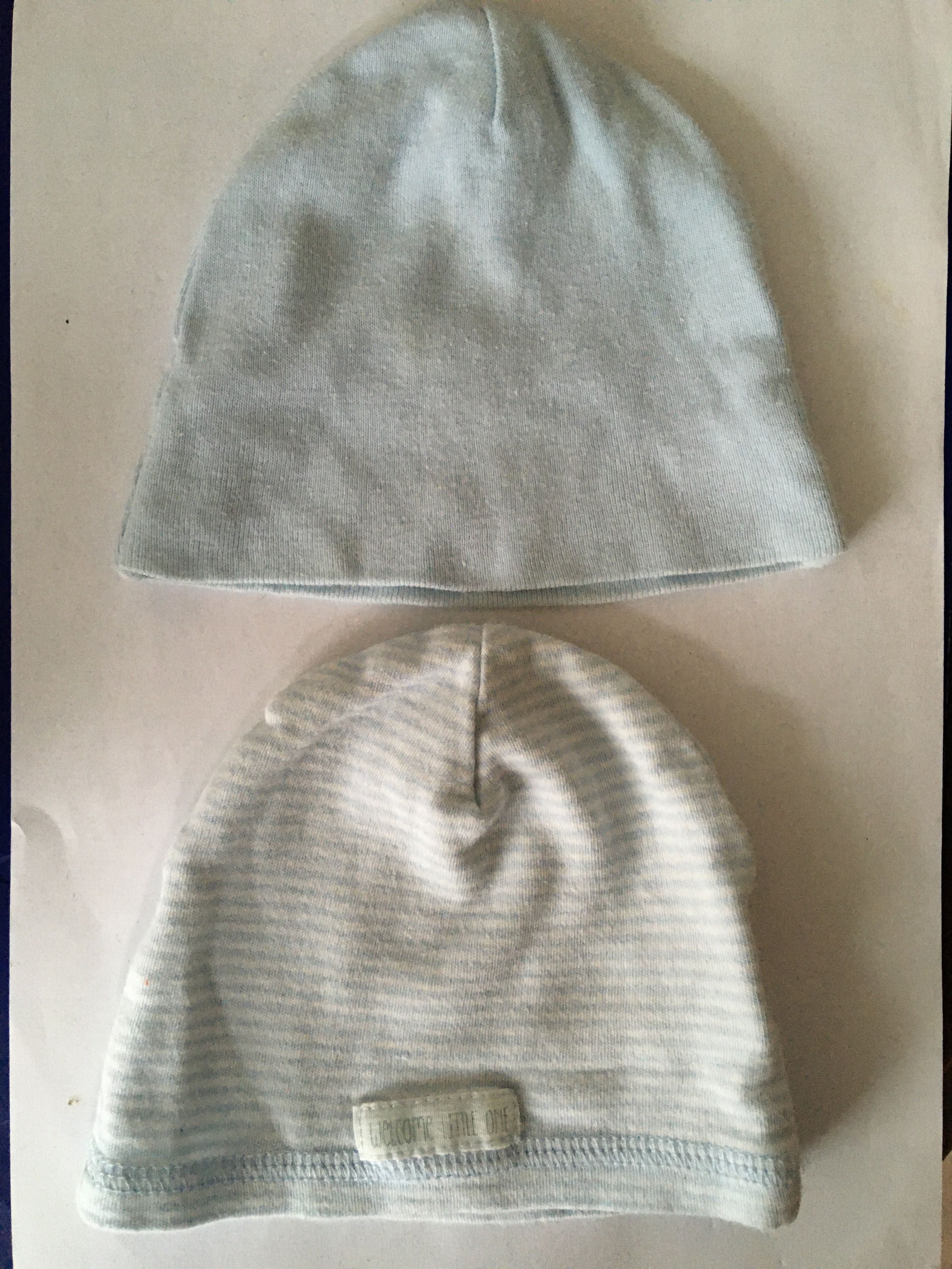2 czapeczki czapki bawełniane 68 jasnoniebieskie noworodek
