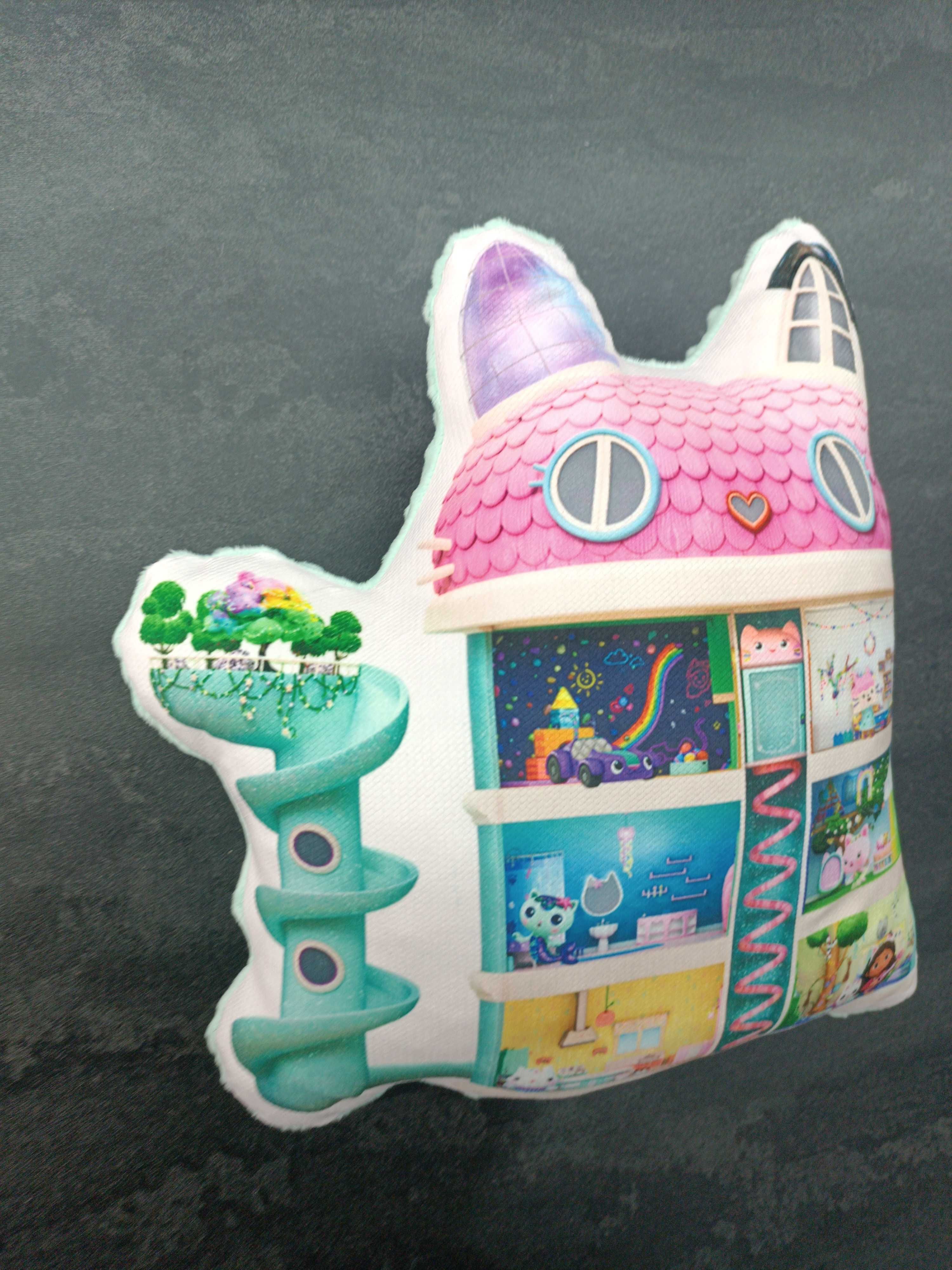 Poduszka dekoracyjna koci domek - Nowa - dla dzieci