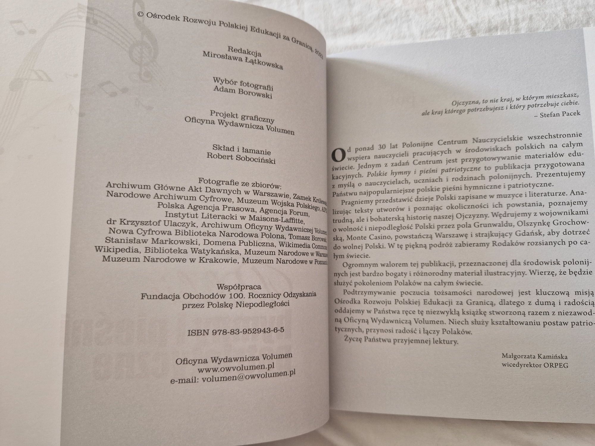 Polskie hymny i pieśni patriotyczne, wiersze, śpiewnik