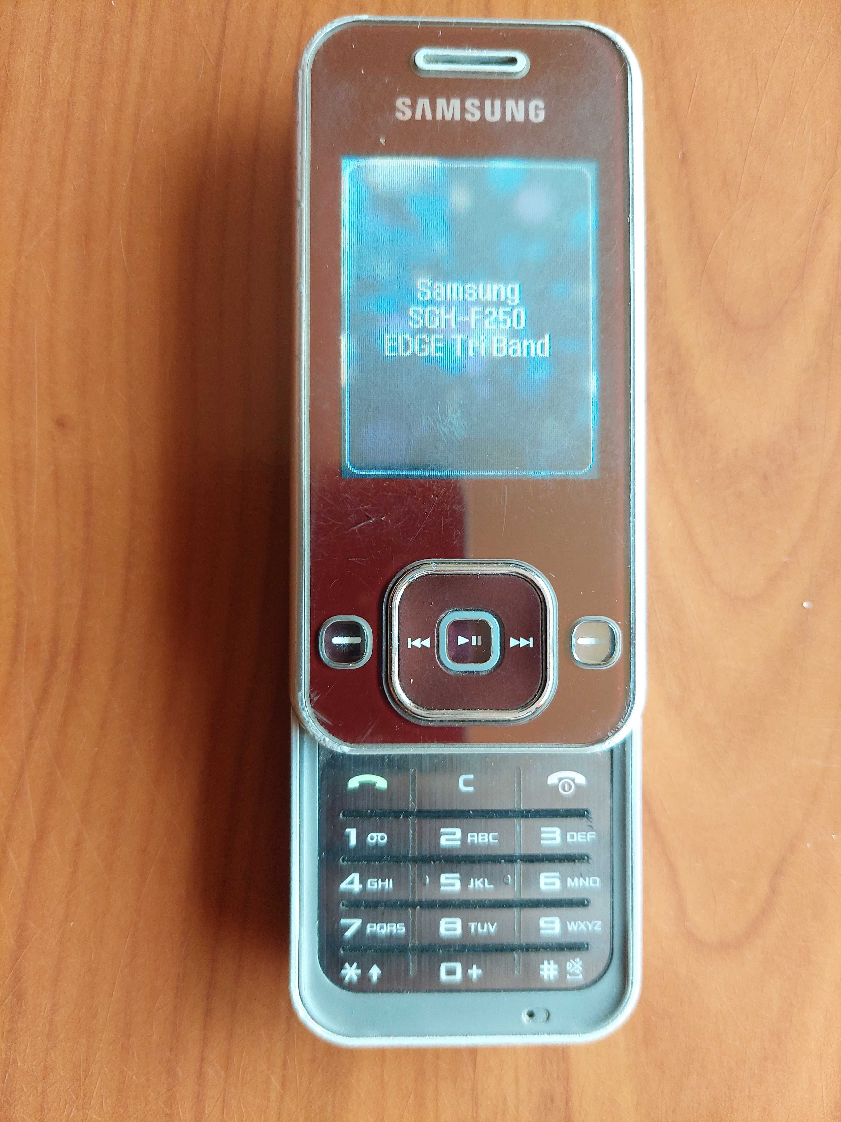 Telemóvel Samsung SGH-F250 (não Android)