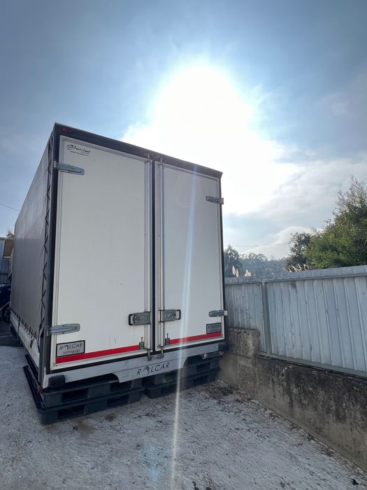 Contentor para carrinha