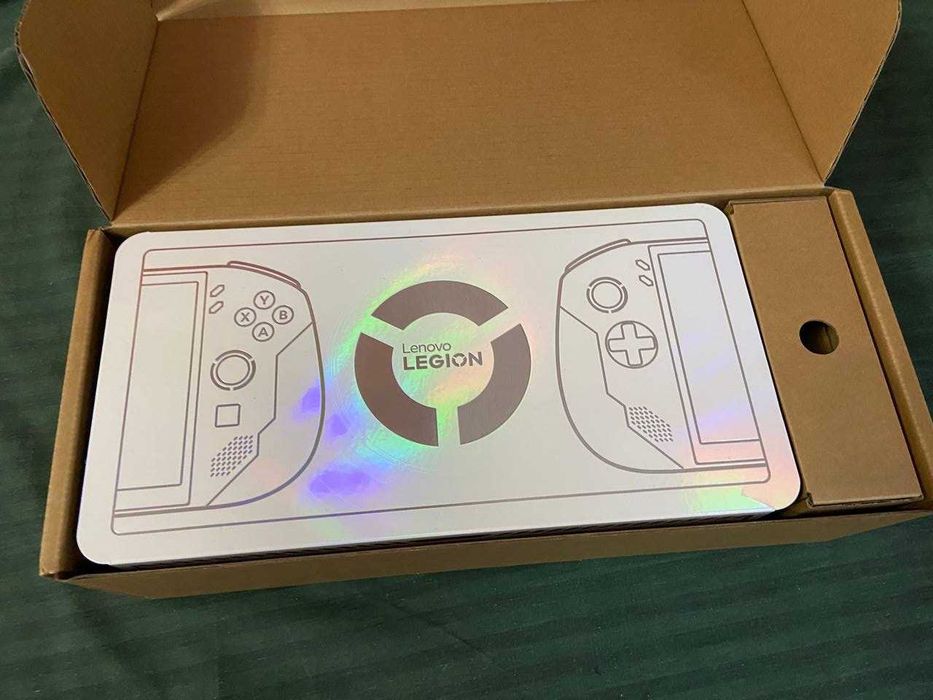 Портативна ігрова приставка Lenovo Legion Go S 1 TB Нова