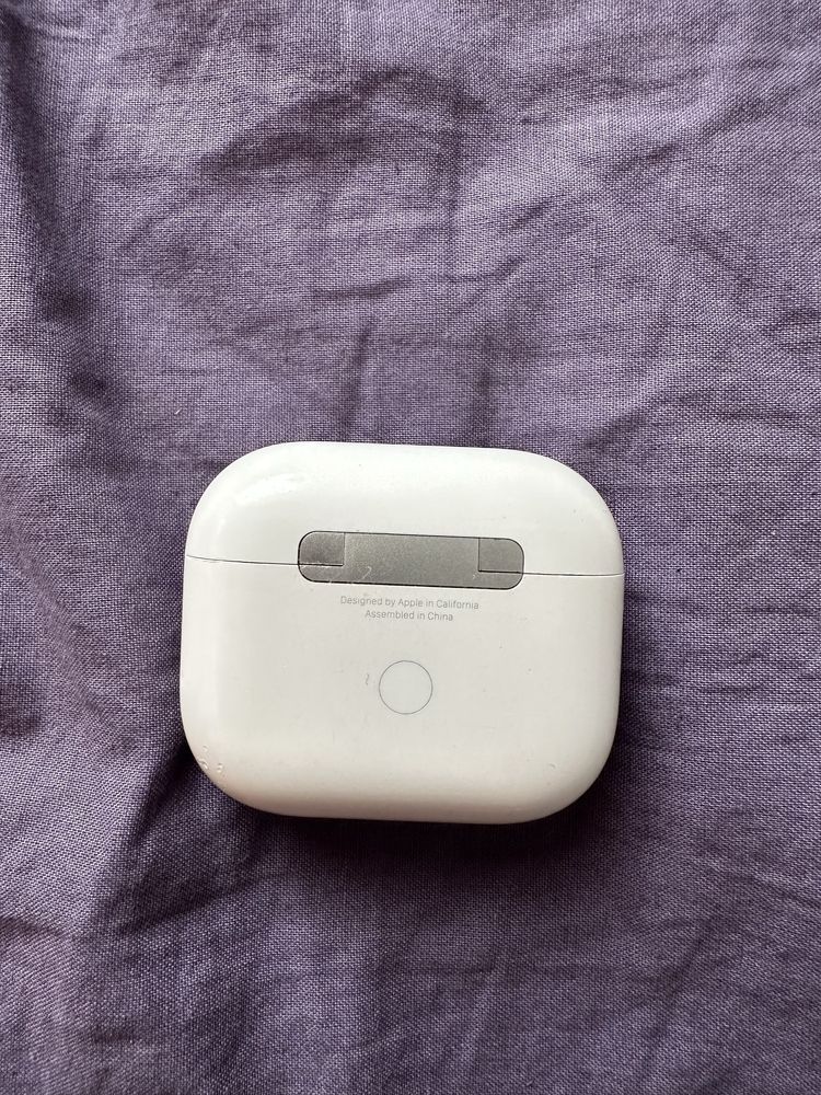 Apple AirPods (3rd generation)