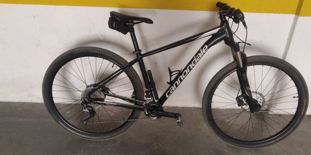 Vendo  ou troco por bicicleta pequena