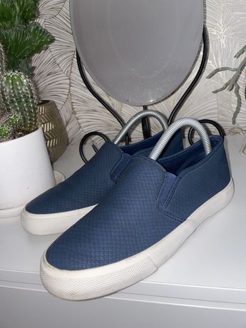 Damskie tenisówki slip-on