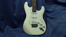 Gitara elektryczna Carter ST Strat Stratocaster z pokrowcem