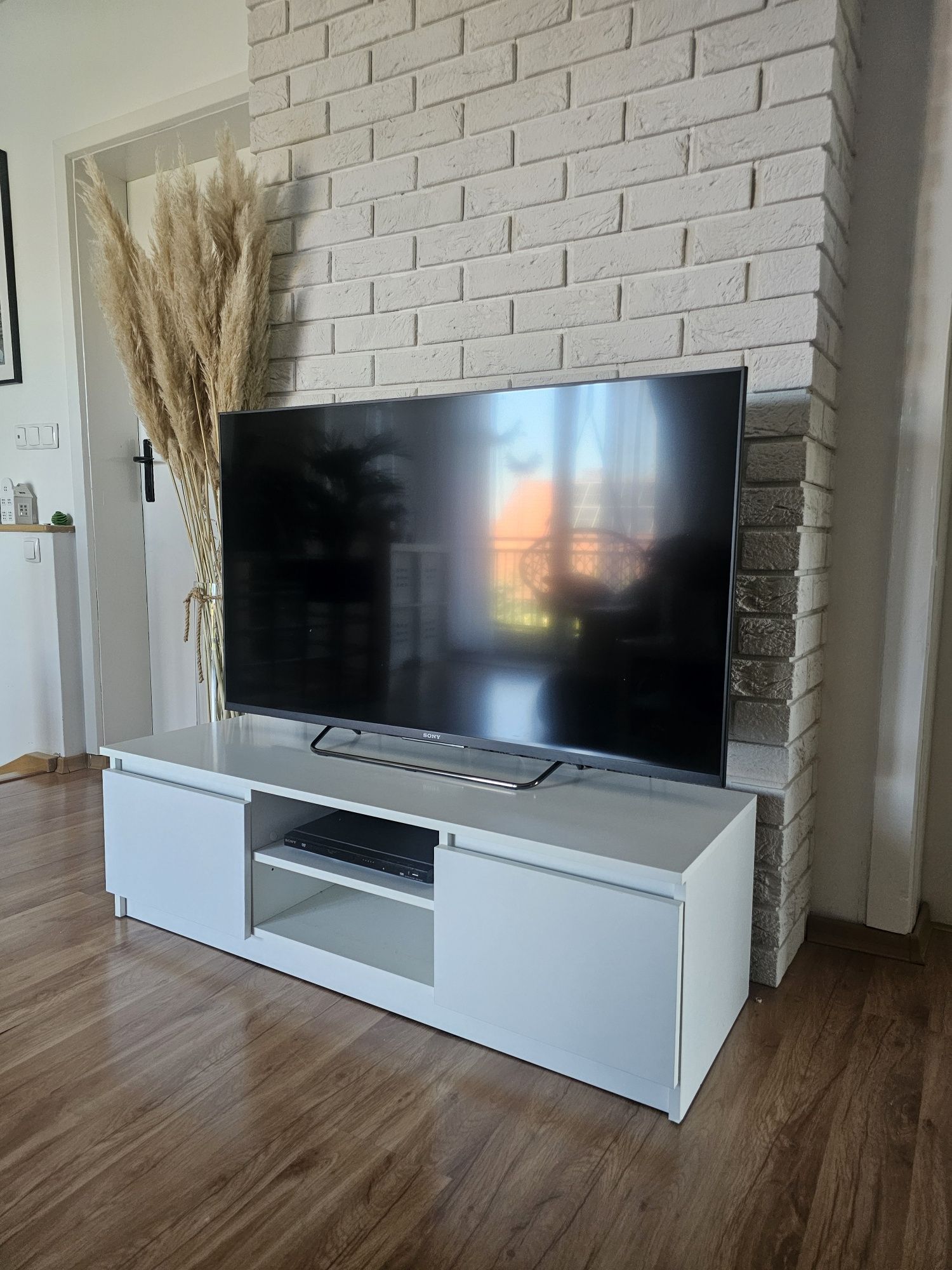 Szafka rtv biała