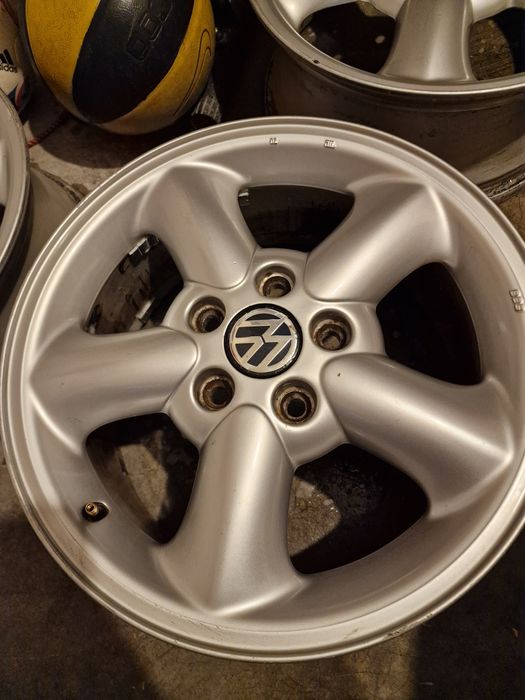 Alufelgi Alusy Koła R15 5x100 Volkswagen