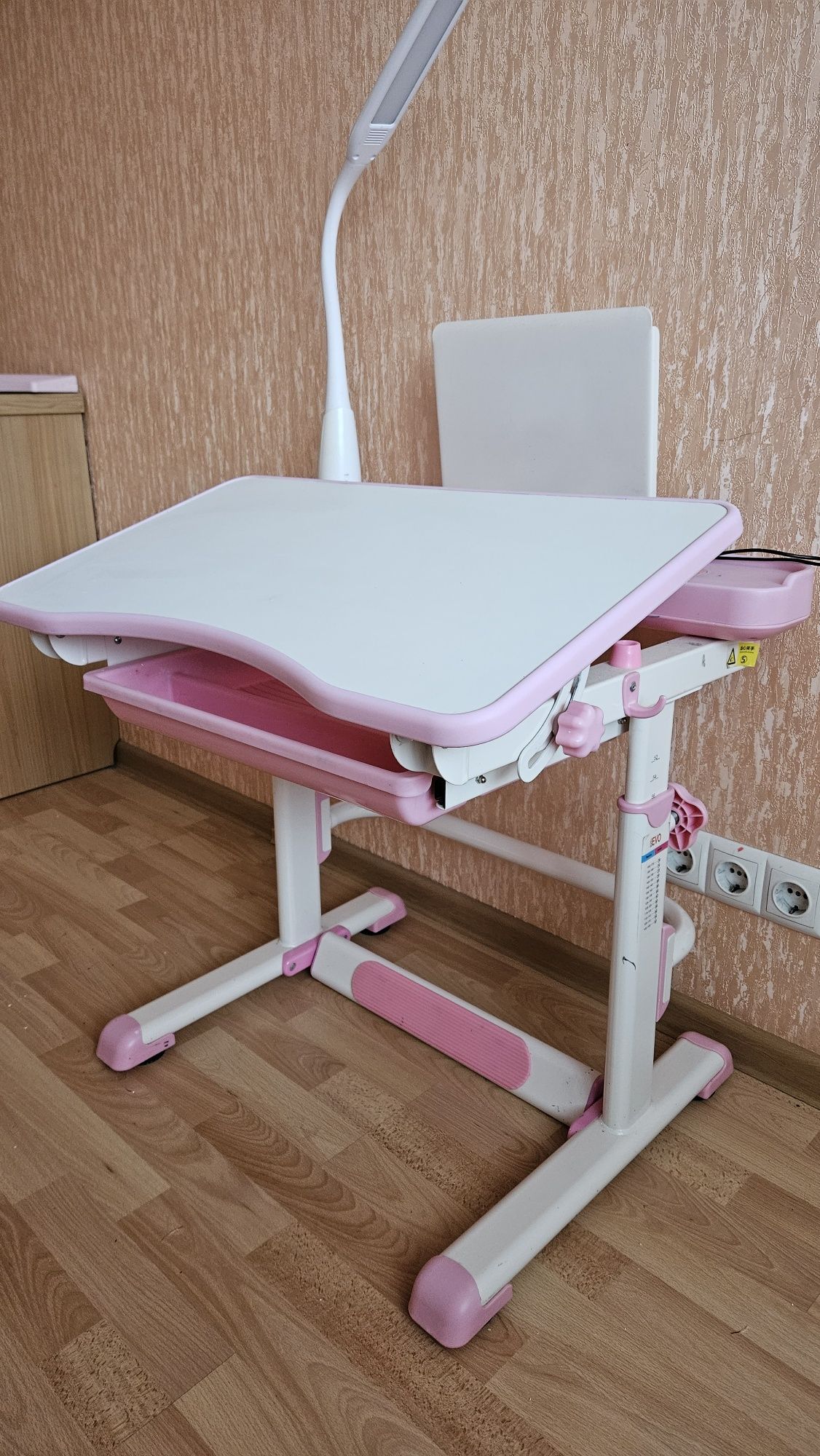 Evo Kids Парта трансформер з лампою