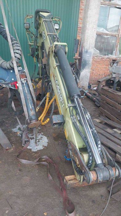 Кран маніпулятор лісовий LOGLIFT 82s