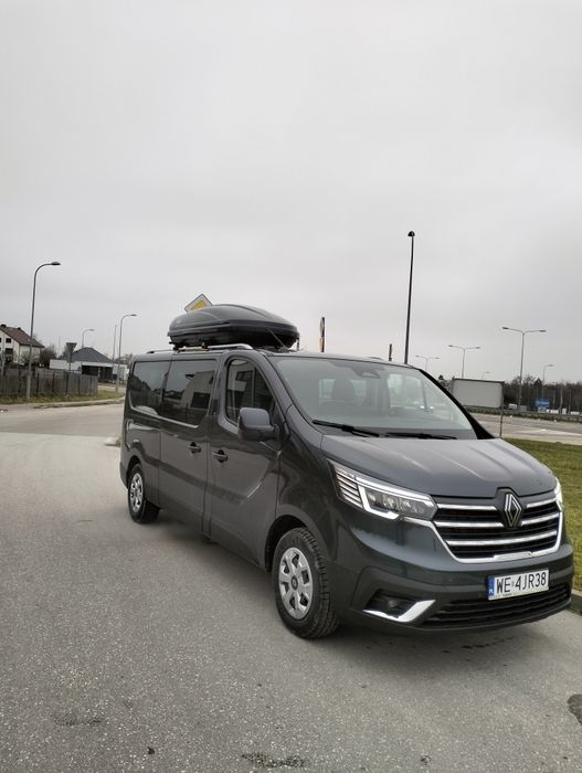 Renault Trafic 2025 - 9 osobowy bus do wynajęcia!