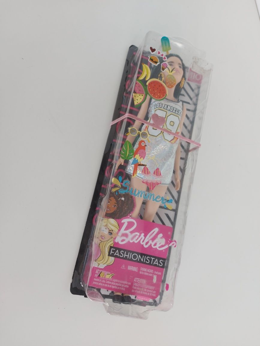 Lalka Barbie Fashionistas 110 Nowa