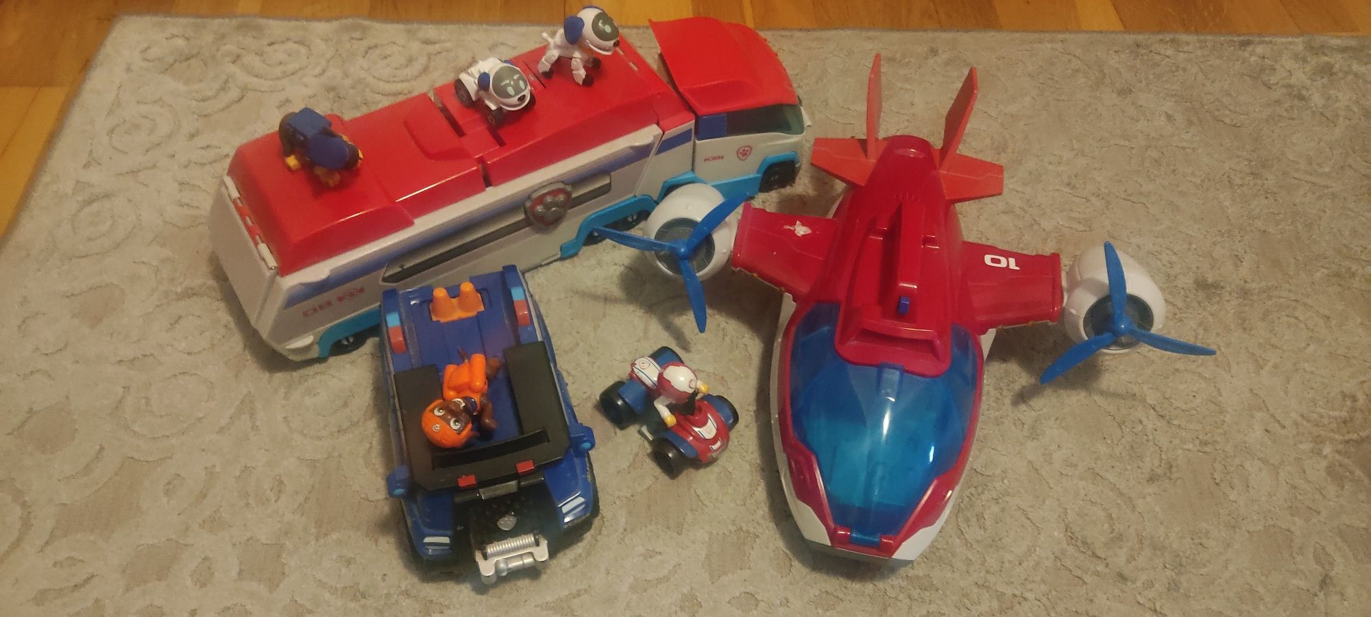 Carro, camião e avião paw patrol