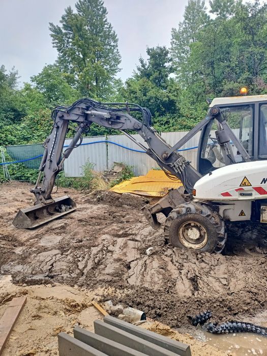 Wynajem koparki z operatorem